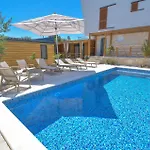 Gorgeous In Holiday home