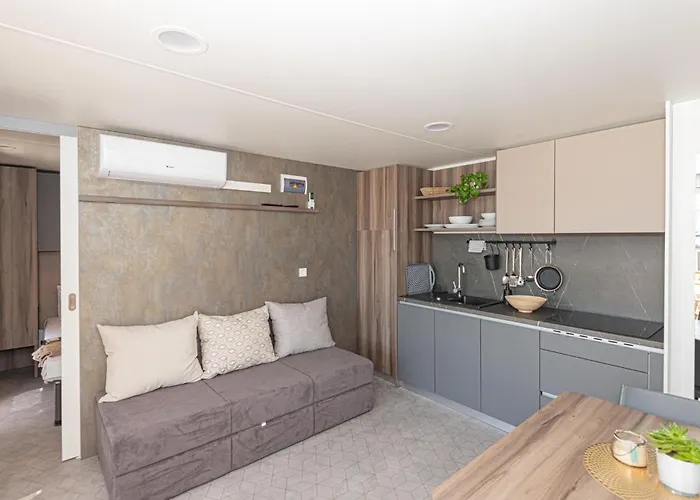 Gorgeous In Brodarica (Sibenik-Knin)