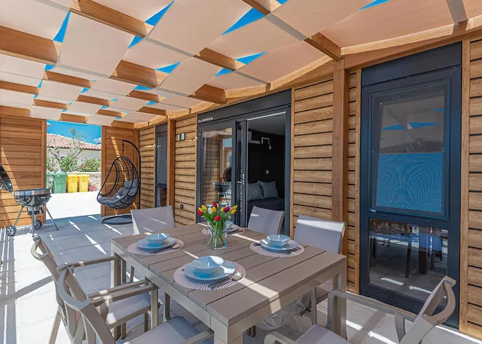 Vikendica Gorgeous In *