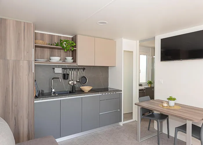 Vikendica Gorgeous In Brodarica (Sibenik-Knin)