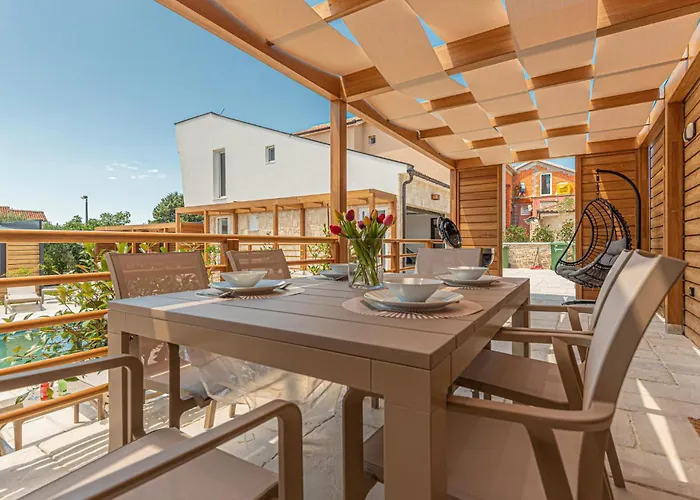 Gorgeous In Brodarica (Sibenik-Knin)