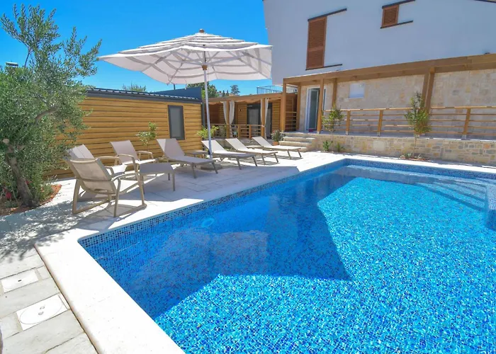 Gorgeous In Vikendica