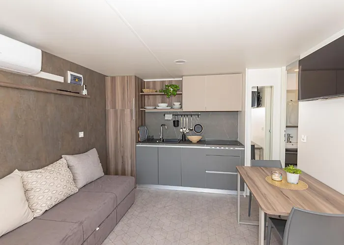 Gorgeous In Vikendica *